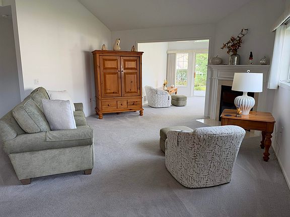 2nd image of 39 Northlight Way #15