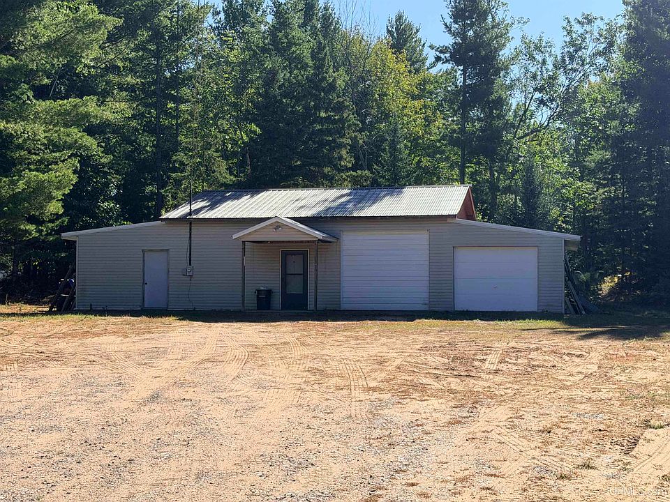 1st image of 920 Silver Creek Rd