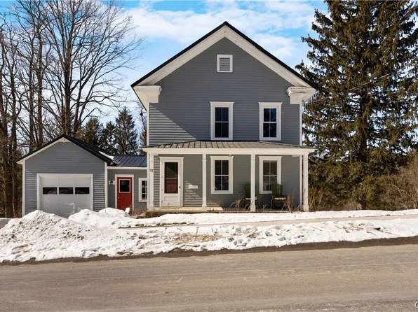 51 Burton St, Cazenovia, NY 13035