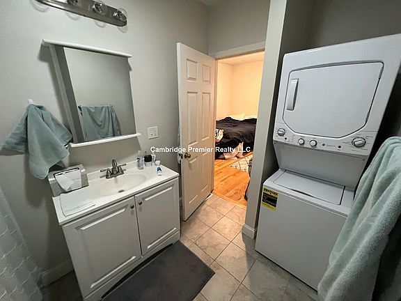 2nd image of 42 Cogswell Ave APT 3