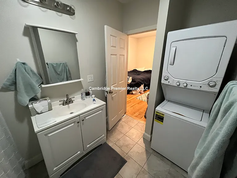42 Cogswell Ave #3 — Photo 2