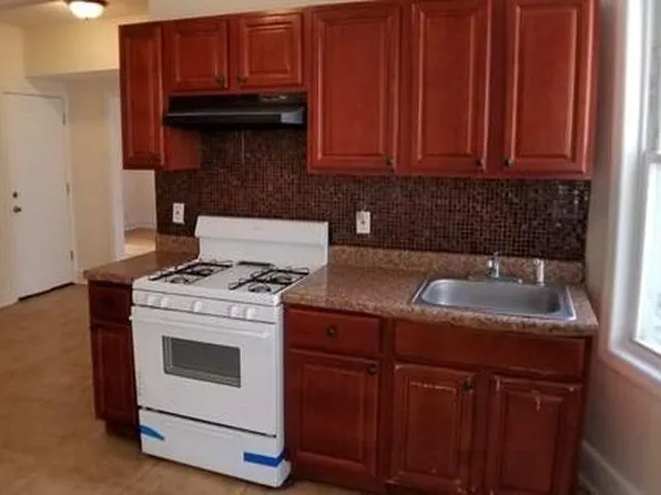 17 Treacy Ave #2, Newark, NJ 07108