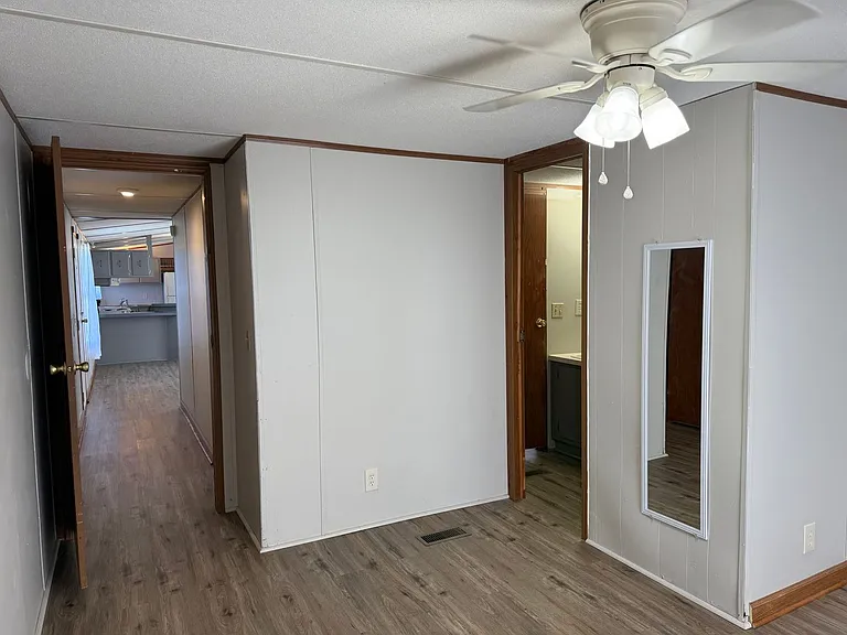 2471 Albany Dr — Photo 13