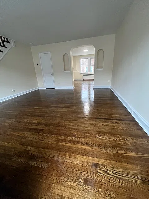 3 bed, 1126 sqft, $2,400 — Photo 3