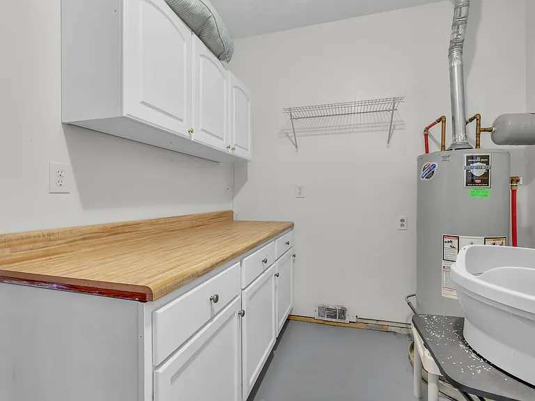 777 Helton Dr — Photo 15