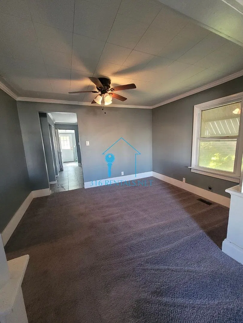 $850 - 2 bed 1 bath - Single Family Home — Photo 2