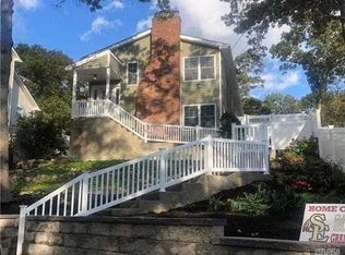 7 Glenwood Pl, Farmingville, NY 11738