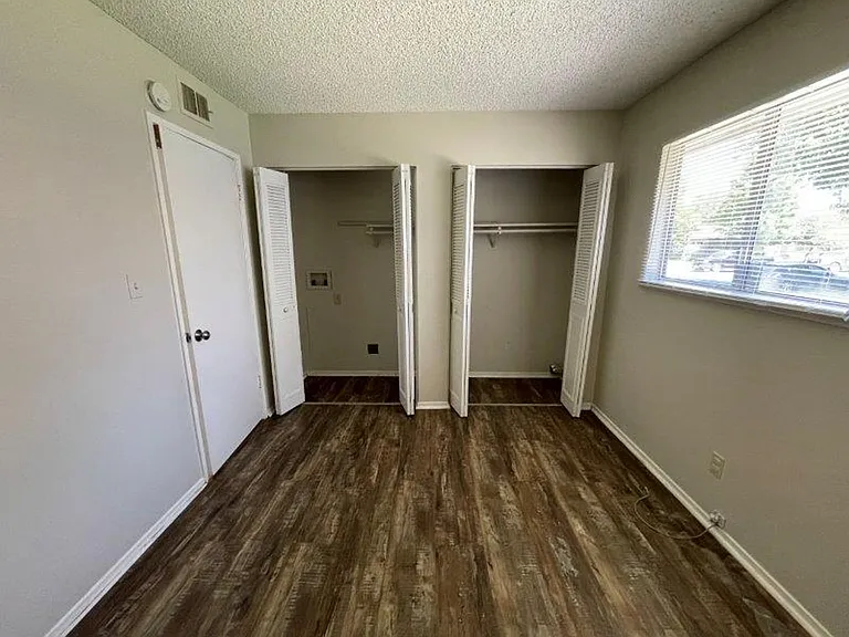 9508 Emerald Park Dr #1 — Photo 13