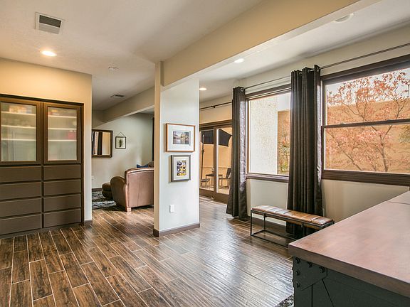 4th image of 9425 Pebble Beach Dr NE