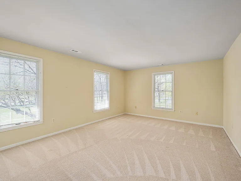 2725 Oldewood Dr — Photo 14