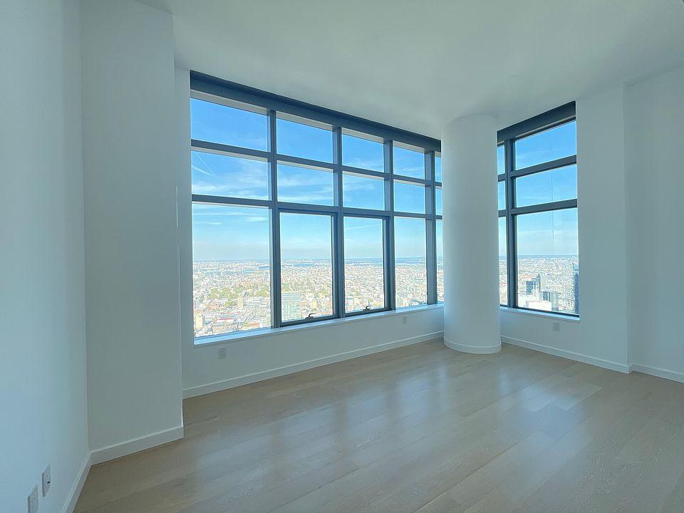 1st image of 3 Court Sq APT 6303