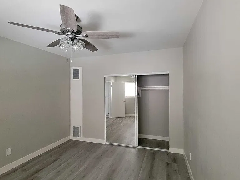 530 S Normandie Ave #16 — Photo 14