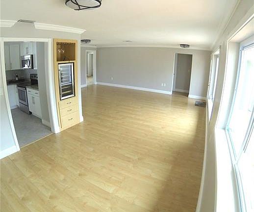 4th image of 1345 Stadler Dr