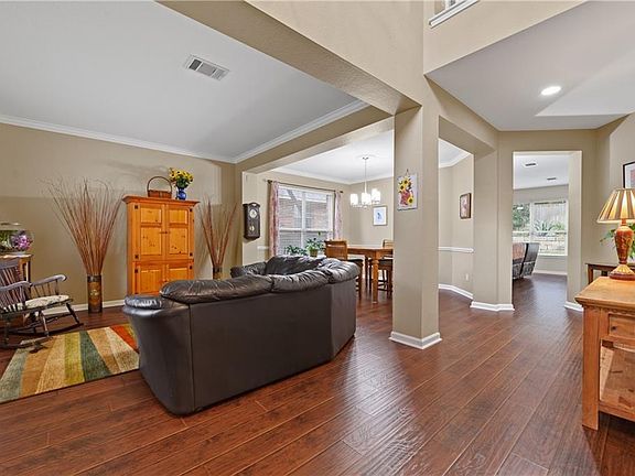 3rd image of 12913 Majestic Oaks Dr