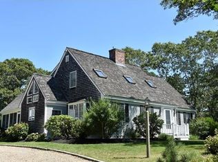 9 W Meadow Ln, Oak Bluffs, MA 02557