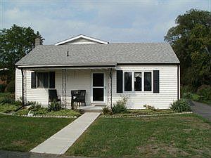 1st image of 137 Catalpa Dr