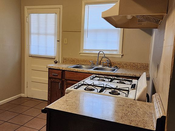 5th image of 3457 Faxon Ave #3457
