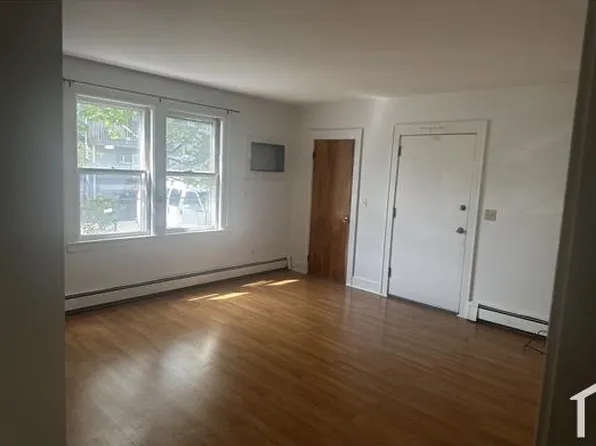 62 Liberty St APT 2, Stamford, CT 06902
