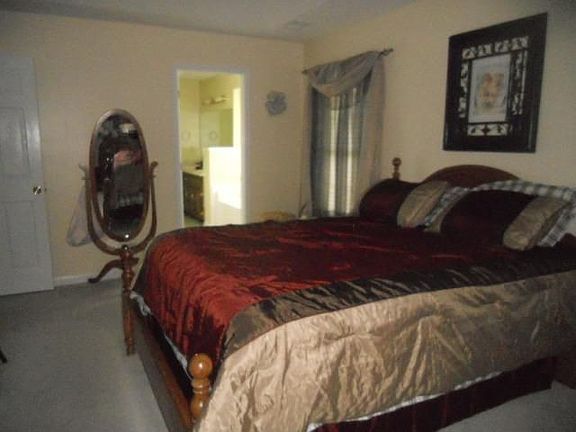 3rd image of 1485 Buchanon Dr #D