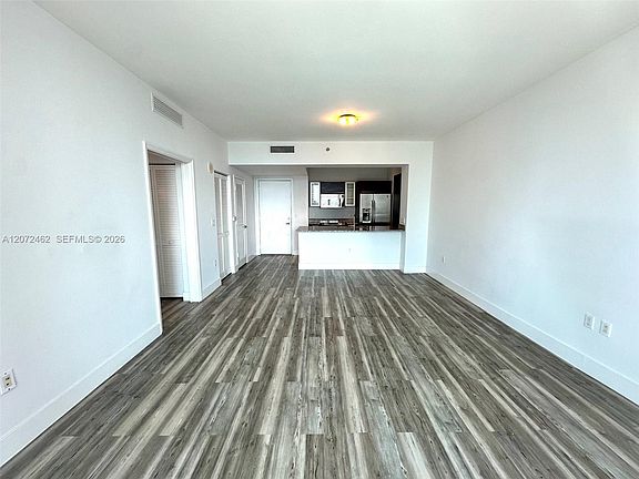 4th image of 951 Brickell Ave APT 3403