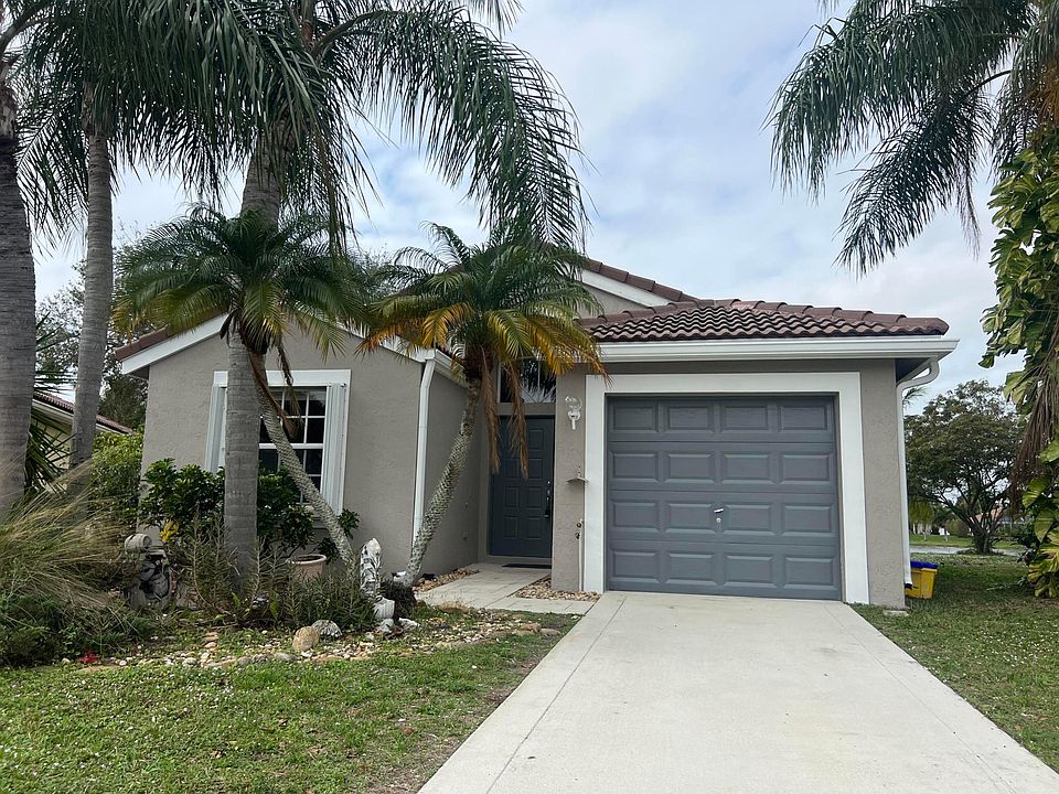 1st image of 7953 La Rose Court