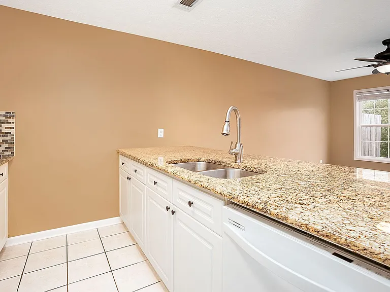 2428 E University Dr #103 — Photo 5