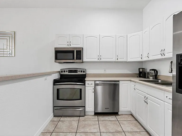 12113 Capilla Ln — Photo 35