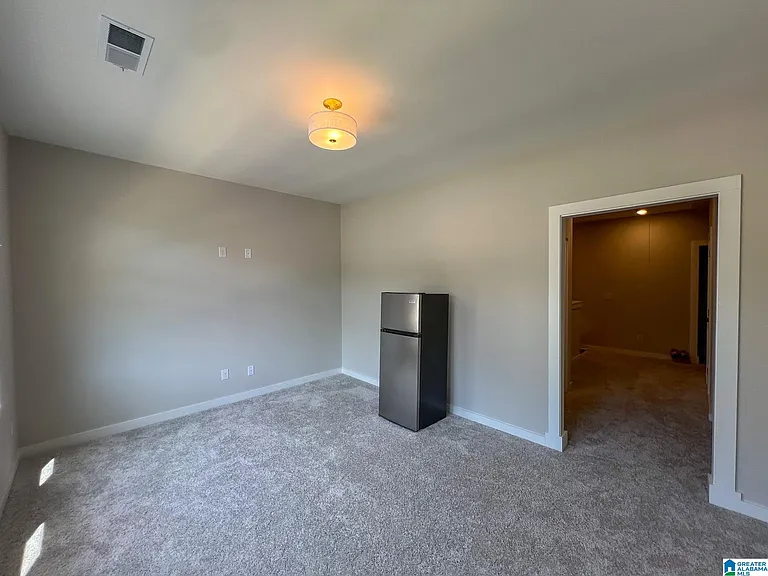 4740 Arden Way — Photo 25
