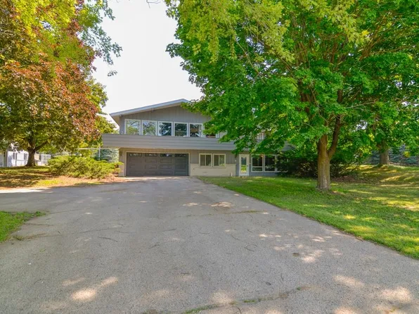 7950 State Highway 22, Oconto Falls, WI 54154