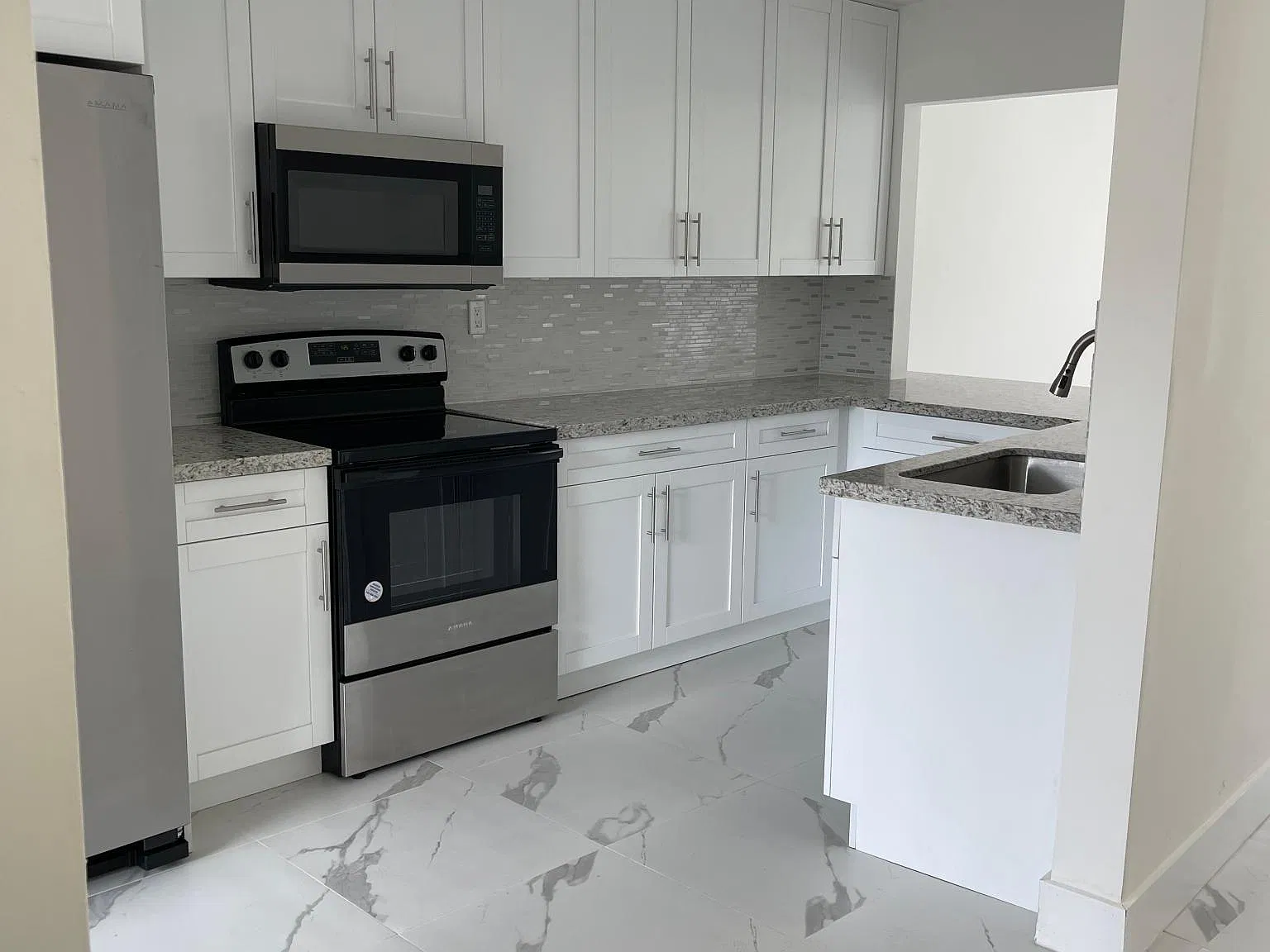 3 bed, 2.5 bath, 1522 sqft, $2,600 — Photo 4