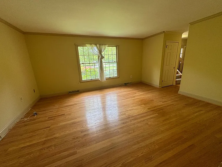 102 Ravenwood Pl — Photo 18