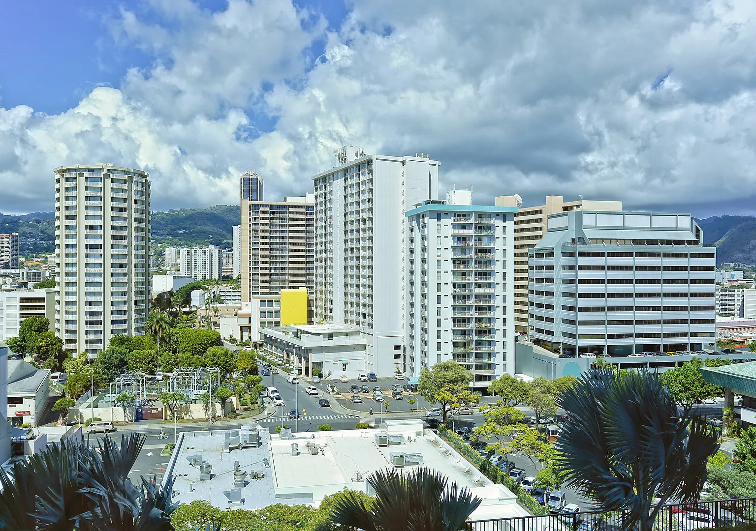 Luxury Living At One Ala Moana! — Photo 1