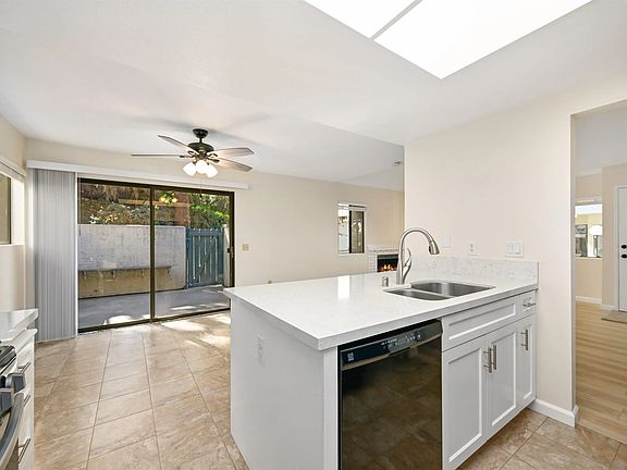 5th image of 317 N Melrose Dr Unit G