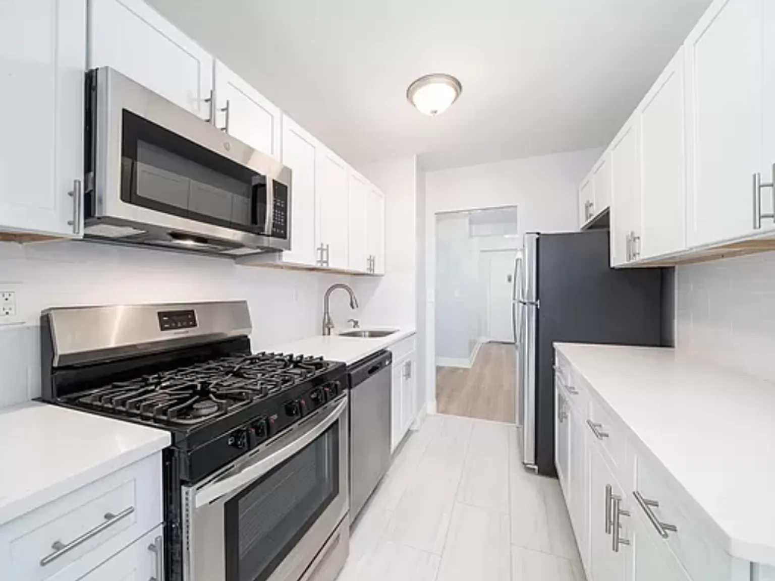 Hamilton Weehawken Residences — Photo 1