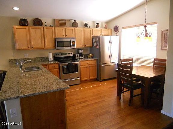 5th image of 1490 E Bellerive Dr