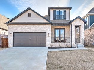 6203 SW Beacon St, Bentonville, AR 72713