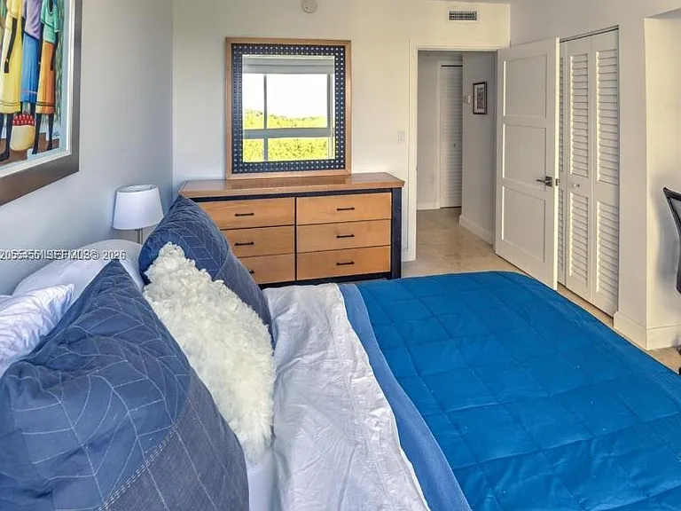 2951 S Bayshore Dr #712 — Photo 11