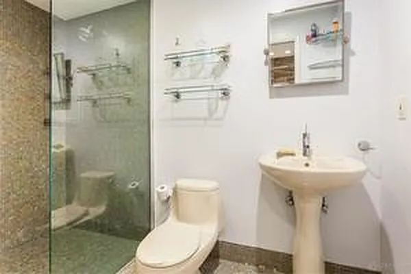 Rented by U2Apartment LLC | media 20