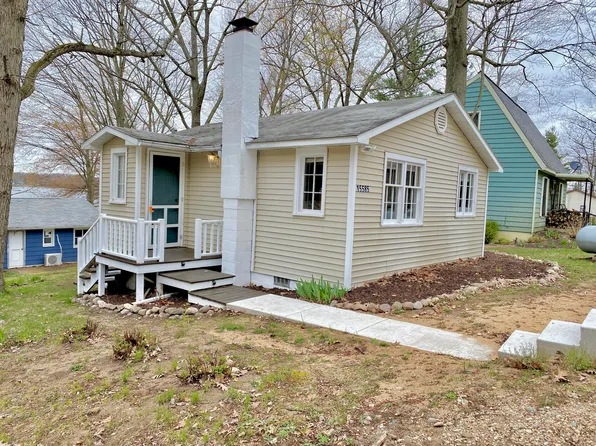 15585 Pretty Lake Dr, Mecosta, MI 49332