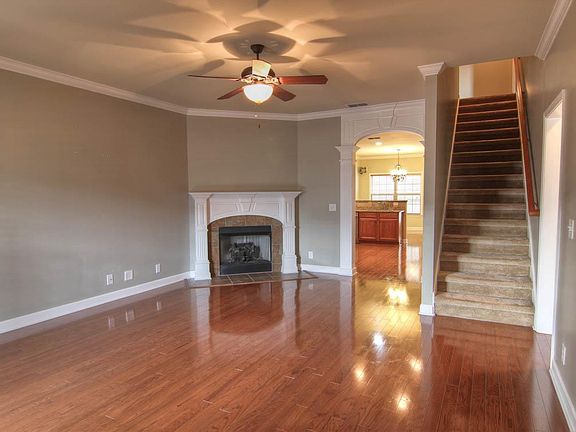 2nd image of 2244 Cason Ln