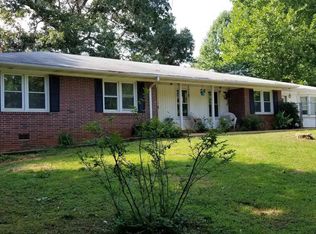 179 Riverdale Rd, Toccoa, GA 30577
