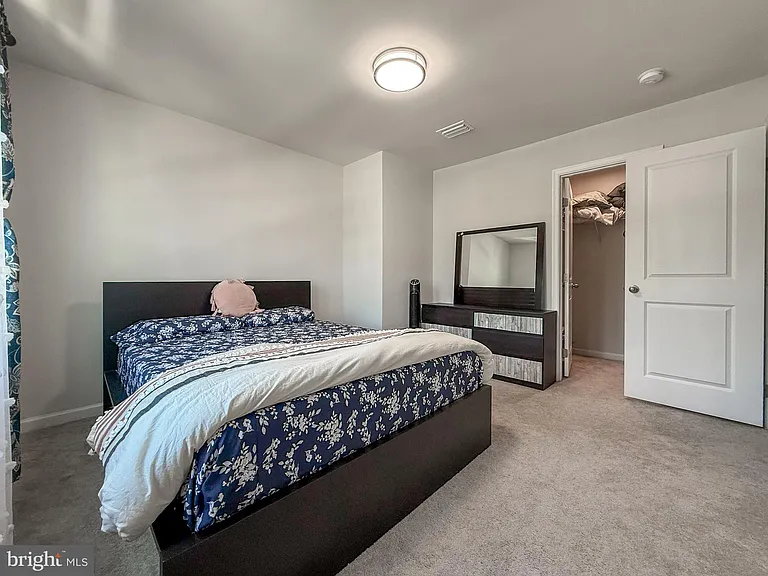 91 Goldspire Dr — Photo 32