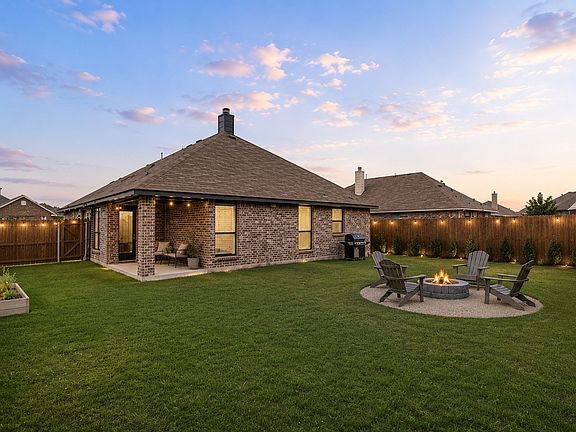 4th image of 1928 Glen Meadow Dr