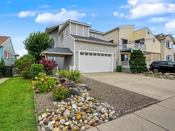 231 10th St S, Brigantine, NJ 08203