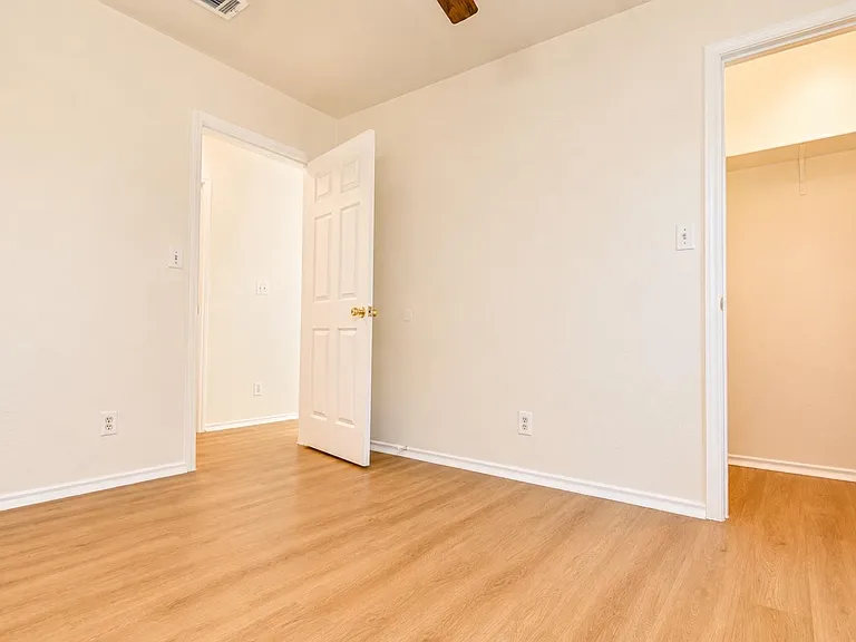 8807 Springmail Cir #A — Photo 28