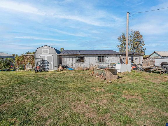5th image of 36005 Polly Farm Ln