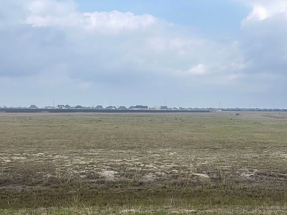 5th image of 3044 Baneberry Rd