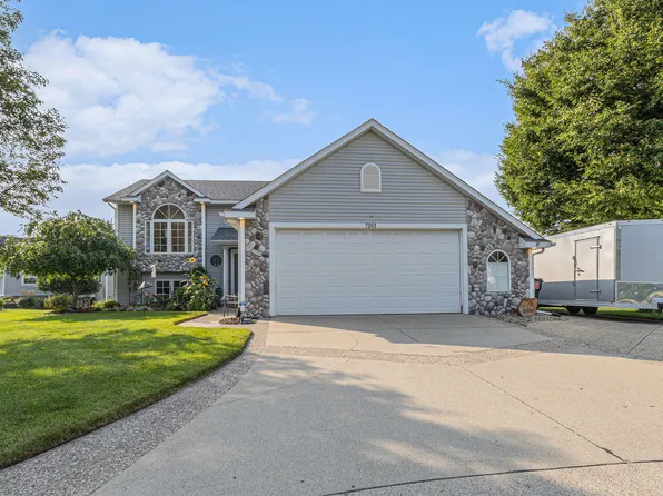 7091 Pine Oak Ln, Hudsonville, MI 49426