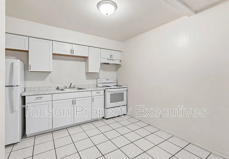 319 E Mohave Rd #109 — Photo 3