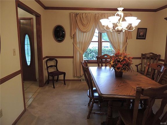 5th image of 1716 Willow Dr